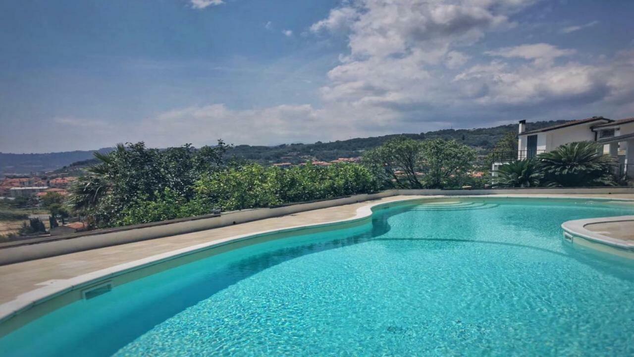 Ue Marin Villa Cervo Bagian luar foto